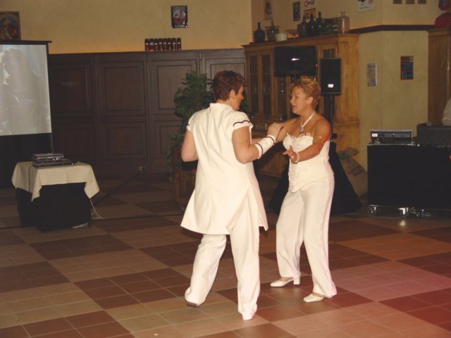 openingdanceletitwhipbylucylawless4.jpg