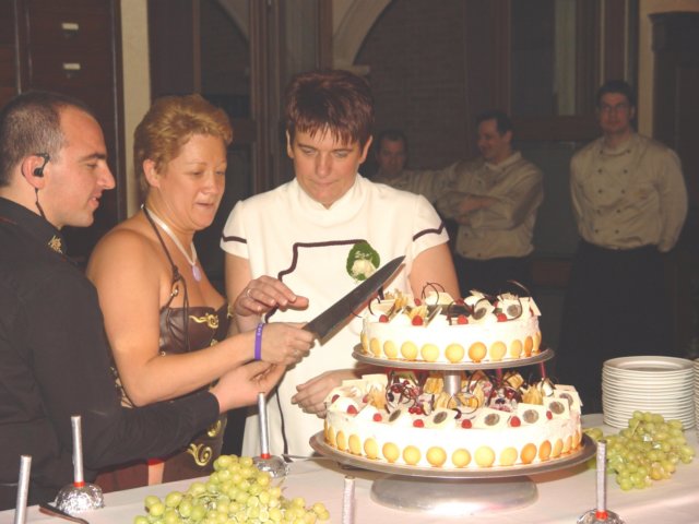 weddingcake2.jpg